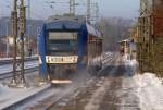 Mit einer leichten Puderzuckerwolke hinter sich herziehend fuhr NOB VT 306 (648 366/866) in Schleswig ein. 3.12.10