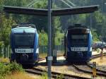  VT 303  und  VT 305  der NOB stehen am 14.7.10 gemeinsam im BW der Nord-Ostsee-Bahn abgestellt.