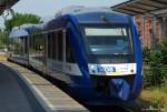 Als NOB nach Kiel Hbf. steht  VT 302  der NOB am 14.7.10 im Bhf. Husum und wartet auf Anschlussfahrgste.