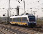 VT 557 der NordWestBahn fhrt am 9.4.11 in den Endbahnhof Duisburg Hbf. ein.