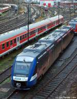 VT 305 der NOB steht am 4.12.11 am BW Kiel abgestellt und wartet auf Freigabe, um zum Bahnsteig vorrcken zu drfen.
