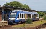 VT 304 der NOB steht am Nachmittag des 8.7.11 als NOB nach Bad St. Peter Ording im Bhf. Husum zur Abfahrt bereit.