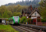 Ein Stadler GTW 2/6 der Westerwaldbahn des Kreises Altenkirchen GmbH (WEBA)  Daadetalbahn , verlässt am 08.05.2023, als  RB 97  Daadetalbahn  nach Betzdorf, den Hp Niederdreisbach (zuvor Bf) und