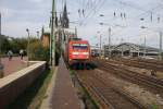 101 050-3 kurz nach der Ausfahrt aus dem Klner Hauptbahnhof am 26.