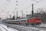 101 108-9 ist am Zugende eines EC in Richtung Mnchner Hauptbahnhof unterwegs.