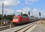 101 129-5 bei der Einfahrt in den Bahnhof von Rosenheim am 20.