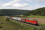 152 081-6 mit einem Containerzug am 18.