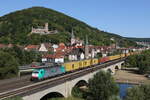 186 209 von  LINEAS  mit einem Containerzug bei der Ausfahrt aus Gemnden am 8.