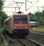 101 137-8 und 120 145-8 zogen/schoben den Lr 78091 aus Hamburg Eidelstedt nach Flensburg durch Schleswig, spter fahren diese IC als 1971 nach Berlin und 2407 nach Kln wieder zurck. SL 10.06.11