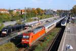 MRCE/Veolia 6 182 534 mit HKX nach Köln, DB 6 101 010 mit IC nach Hamburg und ME 6 146 538 mit ME nach Hamburg, Bhf Buchholz in der Nordheide, 01.11.2014