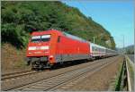 br-6101-adtranz/382939/die-db-101-039-6-mit-eine Die DB 101 039-6 mit eine EC Richtung Schweiz zwischen Oberwesel und Bacharach. 
30. Aug. 2007