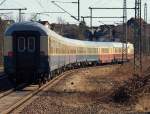 Der reine IC 2417 bei der Ausfahrt in Schleswig gezogen von 103 235-8 am 06.03.2011