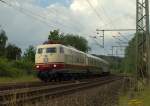 103 235-8 mit dem IC 2417 nach Kln kurz vor der Einfahrt nach Schleswig Hbf aufgenommen vom Bahnbergang  Karpfenteich  an der KBS 131. SL 07.08.11