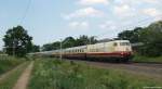 103 235-8 zieht am 5.6.11 den IC 2417 nach Kln Hbf. durch Klecken.