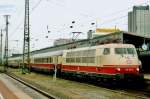 Scanbild von 103 184 mit TEE in Dortmund Hbf am 14 Mai 2005.