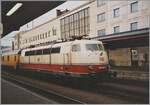 Die ehemalige Vorserien E 03 001 steht abgebügelt mit einem Messzug als 750 001 in Ulm. 

Analogbild aus dem Jahre 1996