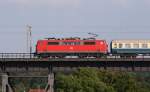 111 112-9 mit dem 2410 nach Flensburg passiert hier die Rendsburger Hochbrcke. 22.06.12 Bild:P.Rding/Bearb:M.Steiner