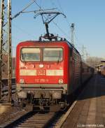 112 178-9 steht am 28.1.11 mit dem RE 21058 nach Flensburg im Bhf. Schleswig.