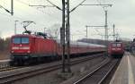 SH-Express Treffen in Schleswig, 112 167-2 und 112 151-6 mit ihren jeweiligen Zgen in Richtung Hamburg und Flensburg. 09.03.11