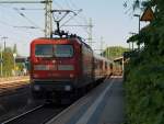112 172-2 als Schublok des RE 21054(SHE) nach Flensburg hier in Schleswig. 20.5.11