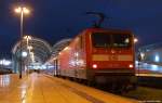 112 176 steht am Abend des 26.11.11 mit dem RE aus Hamburg Hbf. im Kieler Hauptbahnhof.
