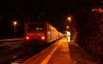 112 151-6 steht hier mit dem RE nach Flensburg in Schleswig. 16.12.11
