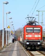 112 153-2 mit SH-Express nach Hamburg. Schleswig 03.03.2013