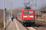 112 147-4 mit dem SH-Express nach Hamburg. Schleswig 09.04.2013