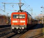 112 142-5 frisch aus Dessau(LDX/11.11.12)hält hier mit einer RB nach Flensburg im Bhf Schleswig. 21.11.2013