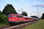 Licht aus!!Als die 115 383 mit dem Kreuzfahrersonderzug aus Berlin in Richtung Rostock-Seehafen rollte hatte die Sonne am 22.06.2013 schon Feierabend.