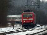 NR.2....IC 1971 von Flensburg nach Berlin Sdkreuz seit Planwechsel nun gezogen von 120 134-2 kurz vor der Einfahrt nach Schleswig. 7.1.11