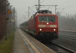 120 110-2 mit 6 1.Klasse IC-Waggons und einem 2.Klasse Steuerwagen bildeten heute den ICE 386 von Hamburg nach Aarhus.....Sl 14.3.11