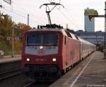 120 155-7 steht am 29.10.10 mit einem IC im Bhf. Hamburg-Altona.