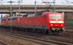 120 131-8 zog 115 350-1 und 115 346-9 sowie 2 IC Waggons als Pbz durch HH-Harburg. 02.04.11