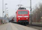 120 105-2(Unt,Verl/MH/13.01.14)mit dem IC 2417 beim Halt in Schleswig. 14.04.2013