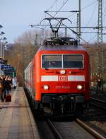 120 152-4 mit IC 2417 und plus 25min in Schleswig 17.11.2013