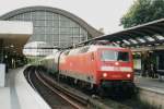 CNL 459 aus Zrcih HB fahrt am 25 Mai 2004 aus Deutschlands kleinster IC-Bahnhof, Hamburg-Dammtor aus.