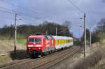 120 501 fährt am 16.04.2015 durch Sildemow in Richtung Schwerin.