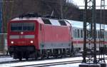 025. Leicht gezeichnet durch den regelmigen Einsatz fuhr 120 119-3 mit einem IC in Harburg ein. HH 6.3.10