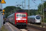 IC 1803 gezogen von 120 125-0 und ICE TD 605 014(hatte +12) beim morgendlichen Treffen in Schleswig. 3.9.10