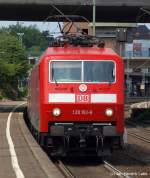 120 151-6 verlsst mit einem Intercity den Harburger Bhf. von Gleis 5.