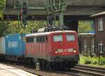 140 374-0 mit Containerzug in HH-Harburg. 19.8.11