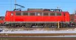 069. Wieder reaktiviert oder nicht, die BR 140 hat einfach Stil. Hier wartet die 140 843-4 mit einer weiteren 140 auf  Freie Fahrt  am Hansaport in Hamburg. HH 6.3.10