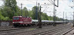 Deltarail 243 559 mit einer Ladung Neuwagen am 04.05.2024 in Hamburg Harburg