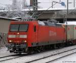 145 009-7 poltert am 30.12.10 durch den Harburger Bahnhof.