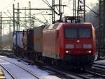 029. 145 068-3 mit dem lngsten Gzerzug des Tages....wohl auf Schulungsfahrt...bei 4 Waggons mit zwei Tf's....3.1.11