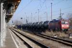 145 004-8 mit einem Kesselzug in Stendal. 26.02.2011