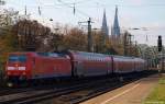 146 031-0 fhrt am 20.11.10 mit dem RE1 nach Hamm (Westf) in den Bhf. Kln Messe/Deutz ein.