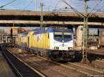 146 533-5 fhrt am 8.1.11 mit dem MEr nach Lneburg aus dem Bhf. Hamburg-Harburg ab.