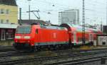 146 103-7 verlsst hier Bremen Richtung Norddeich. Leicht missglckter Mitzieher. 3.12.11